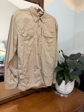 Eddie Bauer Khaki Lightweight Long-Sleeve Shirt Jacket